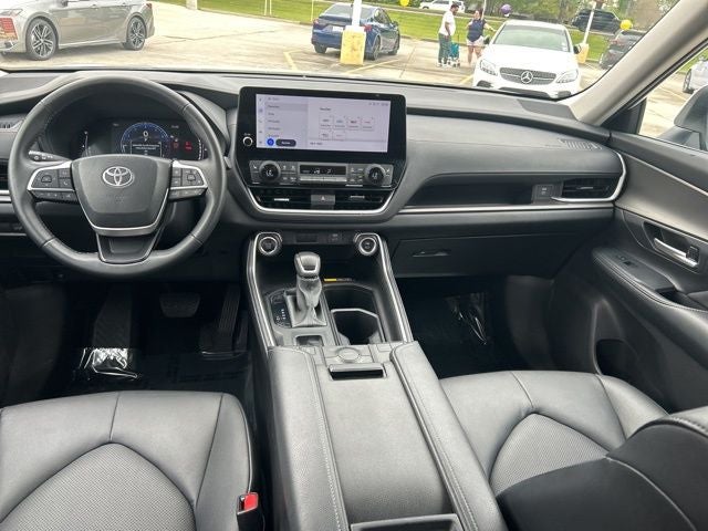 2025 Toyota Grand Highlander XLE