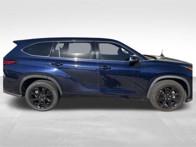 2022 Toyota Highlander L