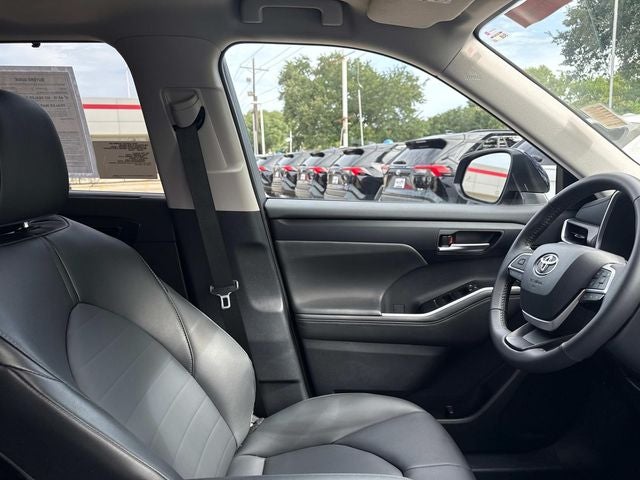 2026 Toyota Highlander Hybrid XLE
