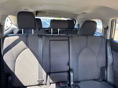 2025 Toyota Highlander LE