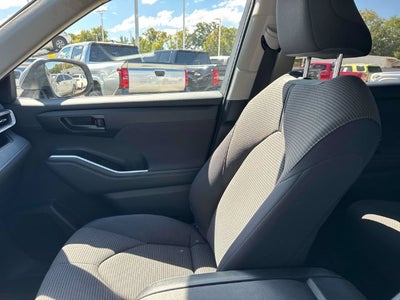 2025 Toyota Highlander LE