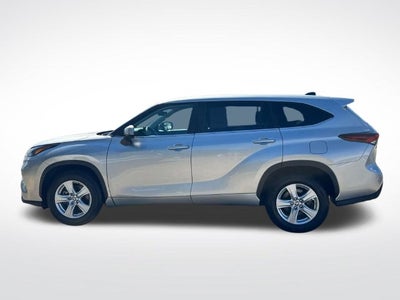 2025 Toyota Highlander LE