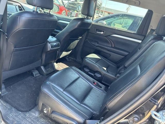 2016 Toyota Highlander XLE V6