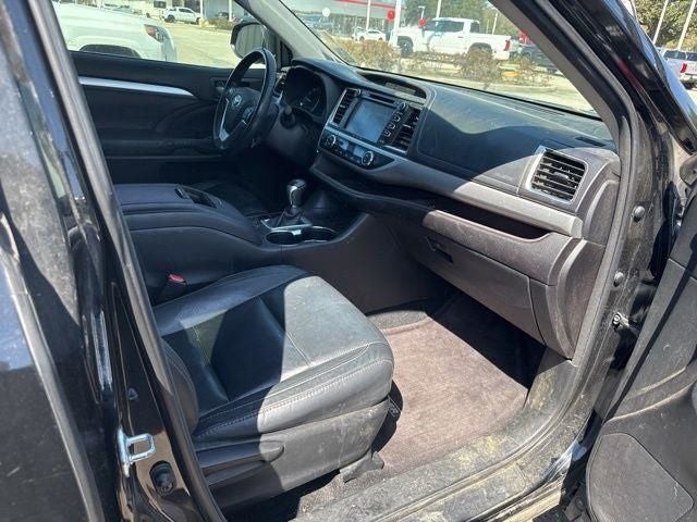 2016 Toyota Highlander XLE V6