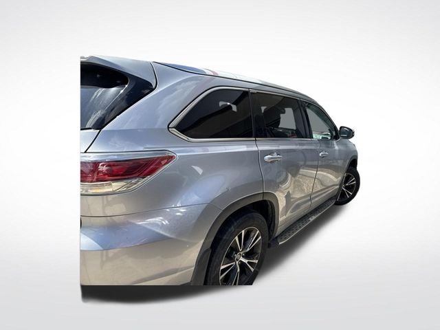 2016 Toyota Highlander XLE V6
