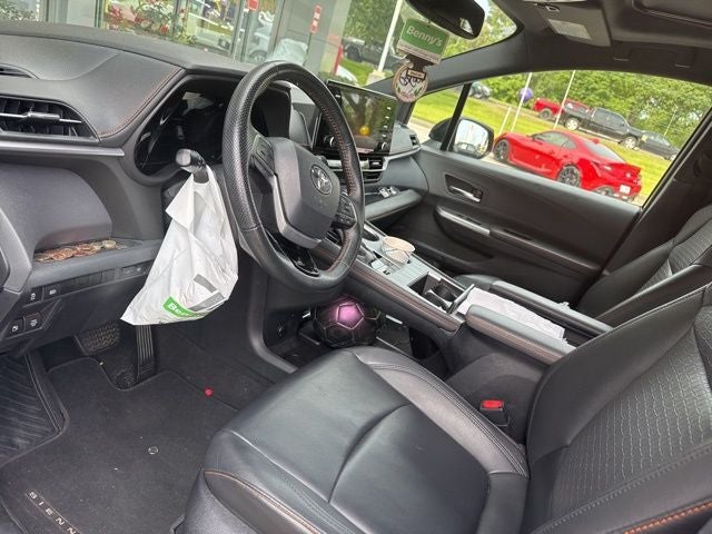 2022 Toyota Sienna XSE 7 Passenger