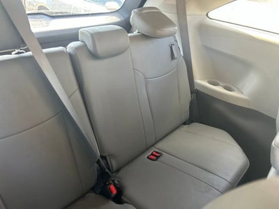 2024 Toyota Sienna XLE 8 Passenger