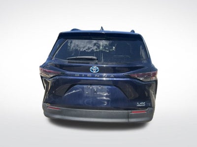 2024 Toyota Sienna XLE 8 Passenger
