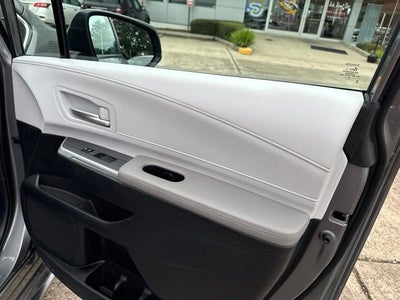 2026 Toyota Sienna XLE 8 Passenger