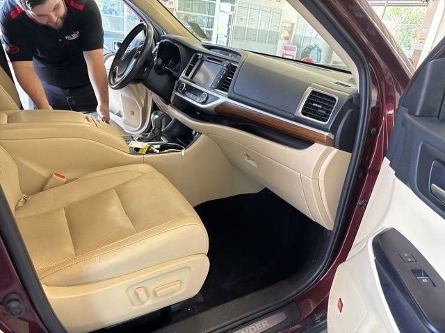 2019 Toyota Highlander Limited Platinum
