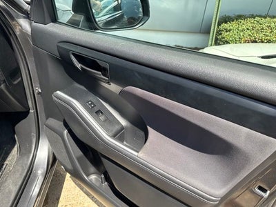 2020 Toyota Highlander LE