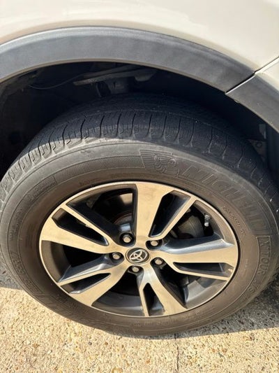 2018 Toyota RAV4 XLE