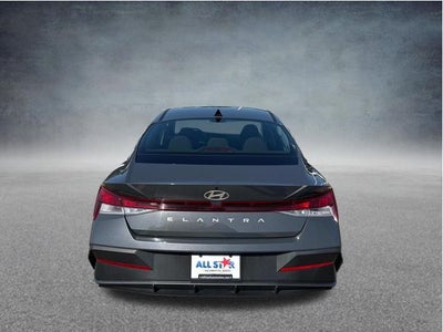 2024 Hyundai Elantra SE