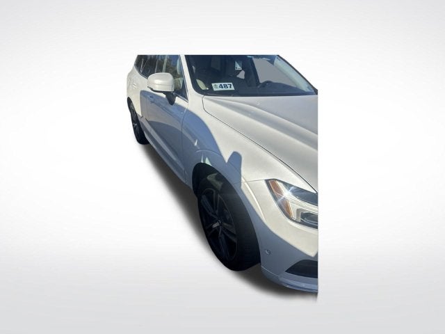 2018 Volvo XC60 T5 Momentum