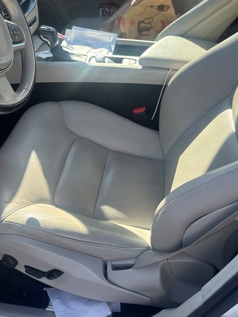 2018 Volvo XC60 T5 Momentum