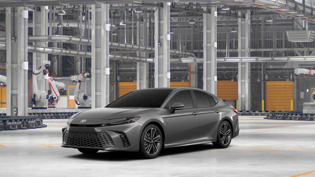 2026 Toyota Camry XSE Hybrid's photo