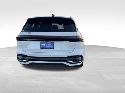 2024 Lincoln Nautilus Reserve